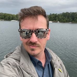 Meet your Posher, Daniel